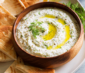 Tzatziki dip with pita